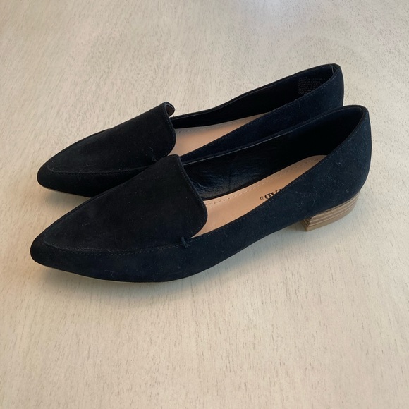 Pointed Flats - Picture 2 of 4